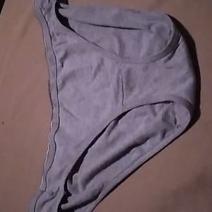 Hanes, girls underwear, gray. Size 5/small.